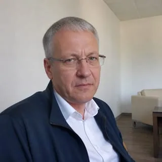 Виктор Лапшин